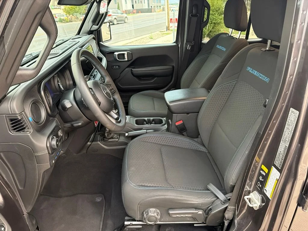 Used 2024 Gray Jeep Rubicon 4xe image 17