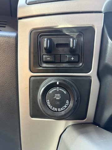 Used 2022 Silver Ford LARIAT image 20