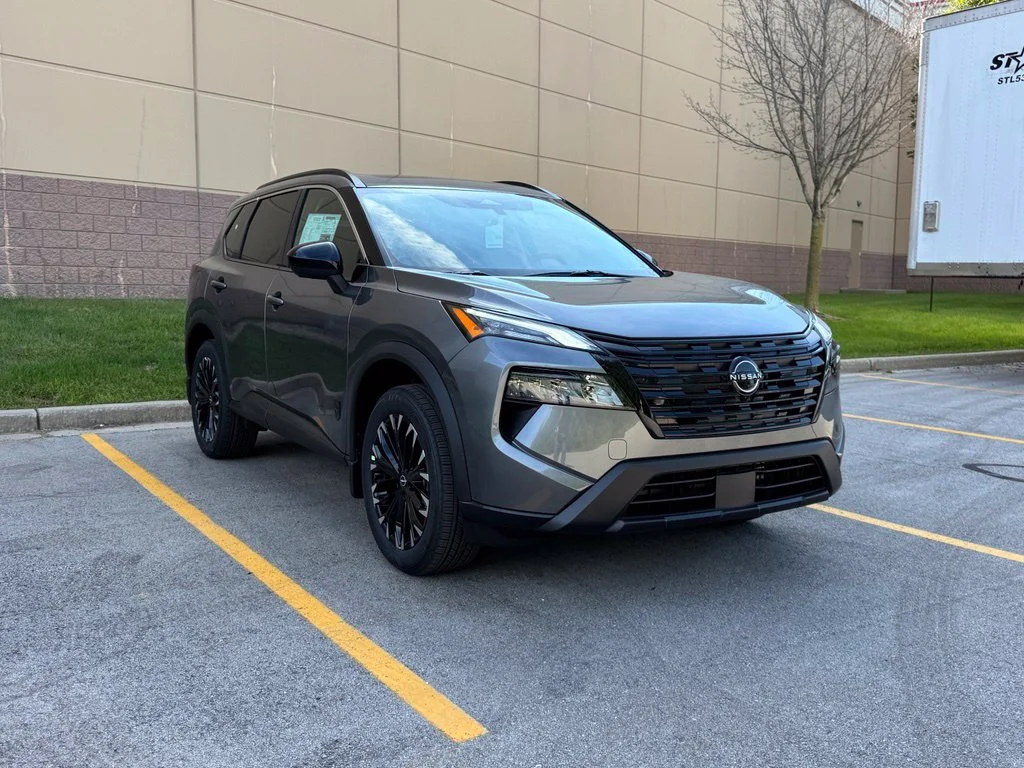 New 2027 Gun Metallic Nissan  image 2
