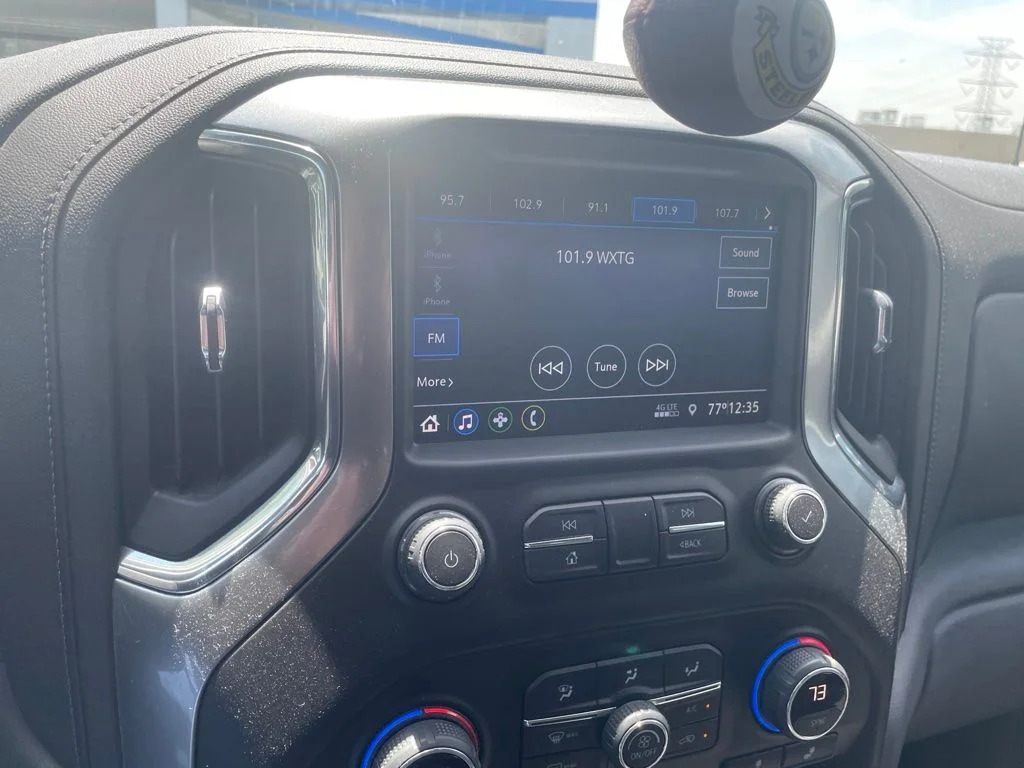 Used 2020 Gray Chevrolet LT image 15