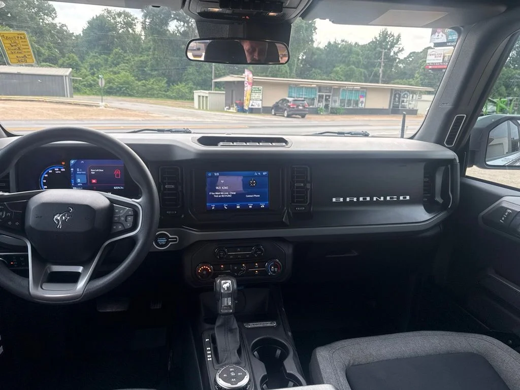 Used 2021 Oxford White Ford Base image 5