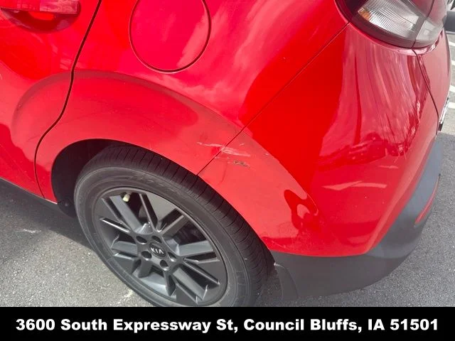Used 2021 Red Kia EX image 3