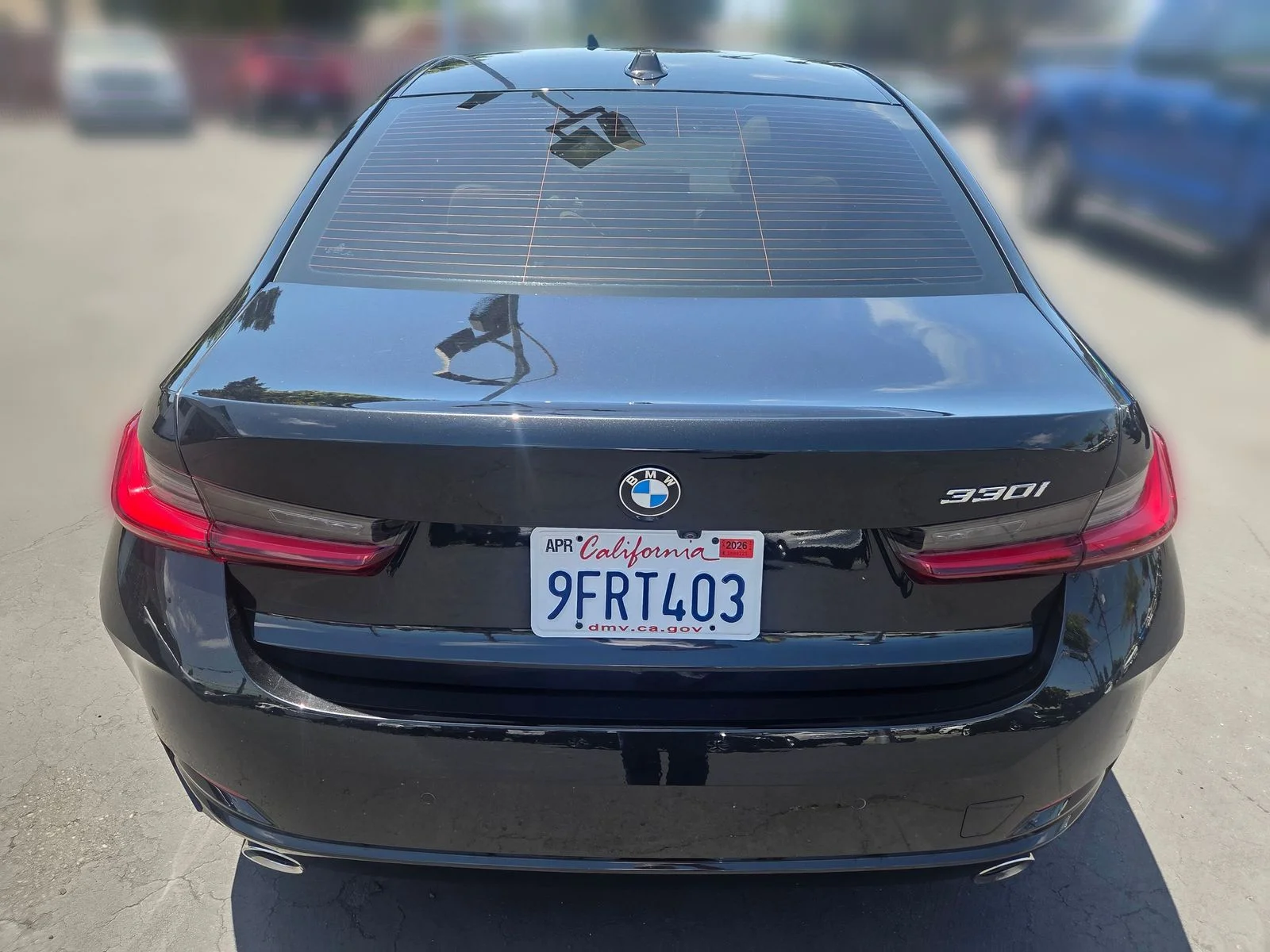 Used 2023 Black BMW 330i image 9