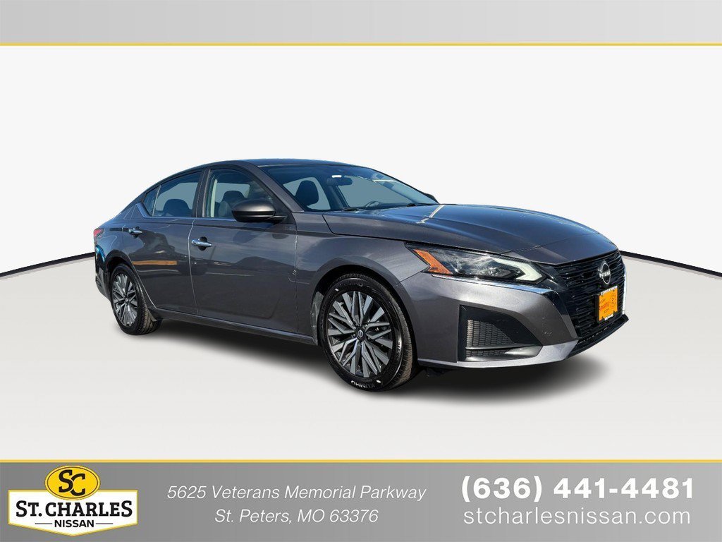 Used 2024 Gray Nissan 2.5 SV image 1