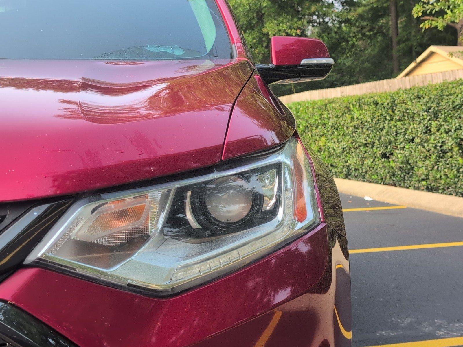 Used 2019 CAJUN RED TINTCOAT Chevrolet RS image 12