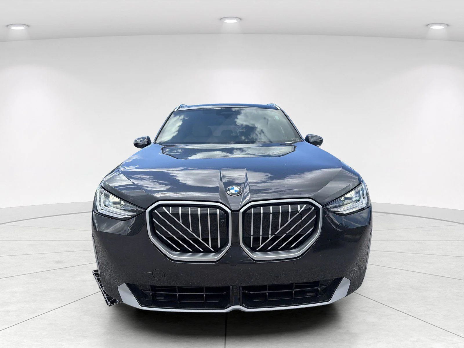 New 2026 Dark Graphite Metallic BMW 30 xDrive image 2