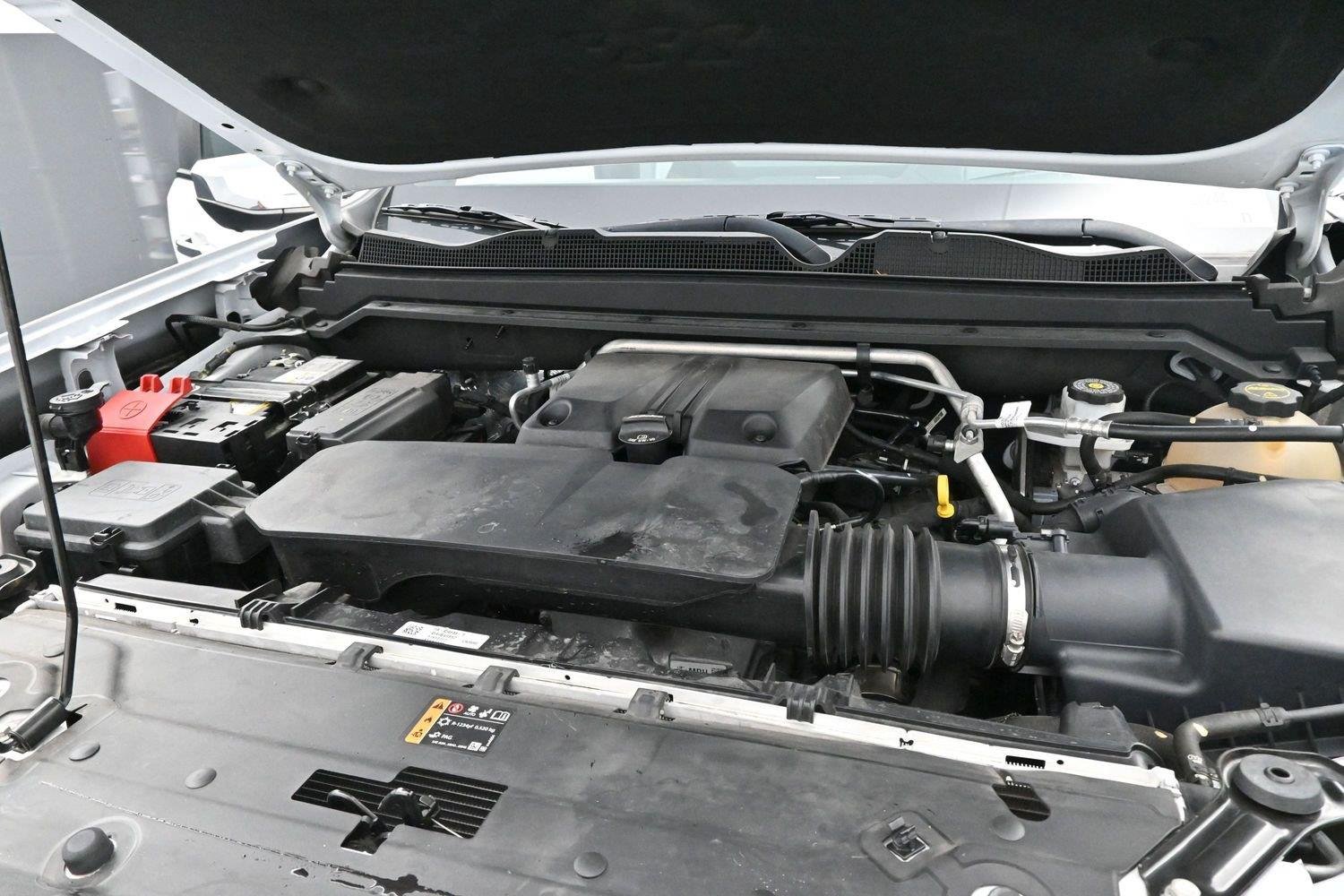 Used 2024 Summit White GMC Denali image 36