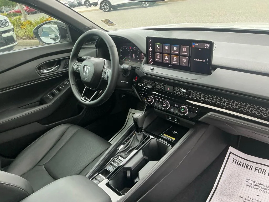 Used 2025  Honda Sport-L image 19