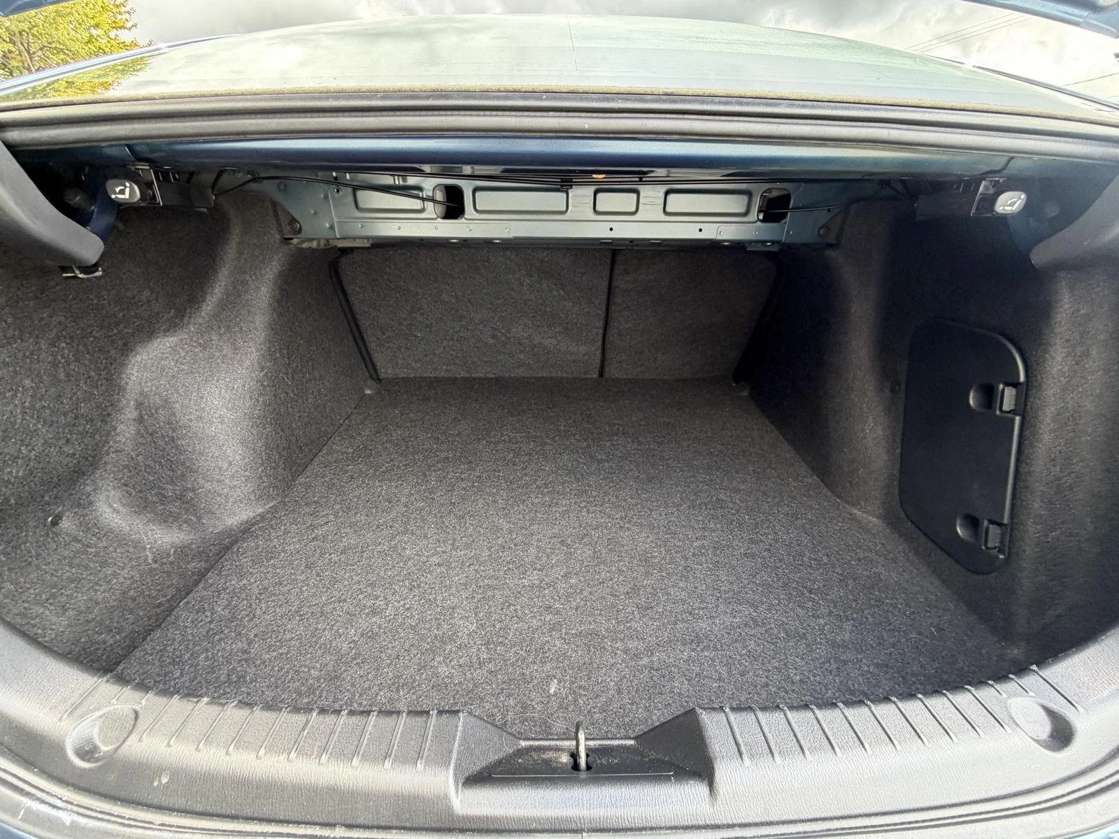Used 2018 Eternal Blue Mica Mazda Touring image 11