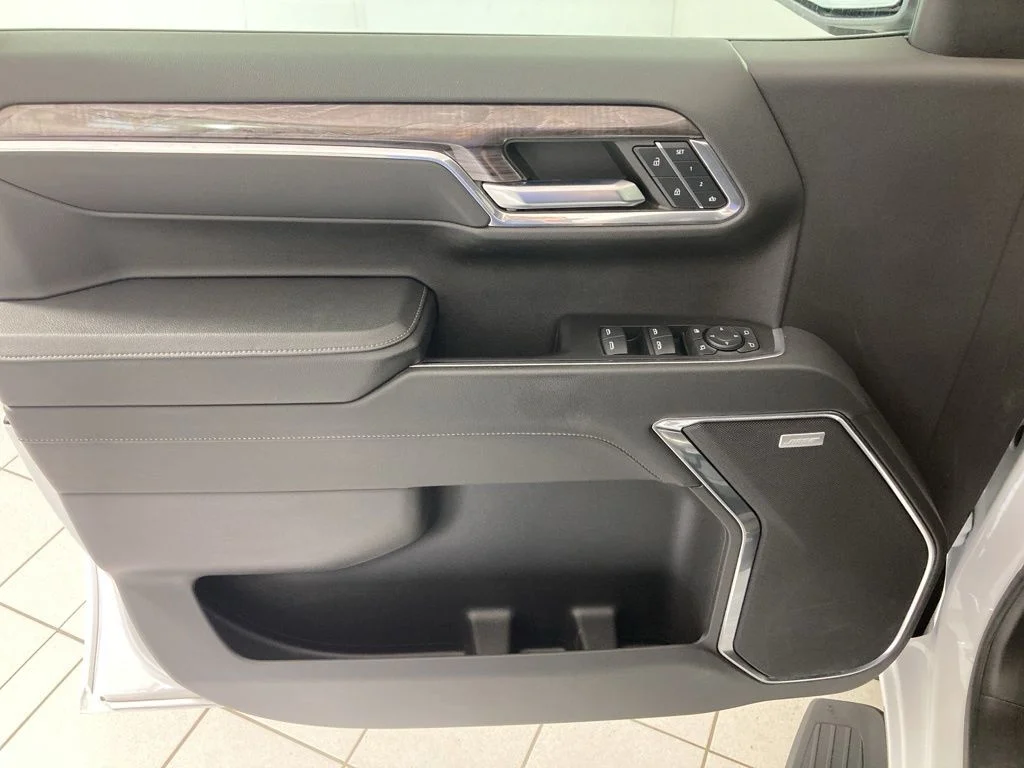 Used 2023 White Chevrolet LTZ image 16