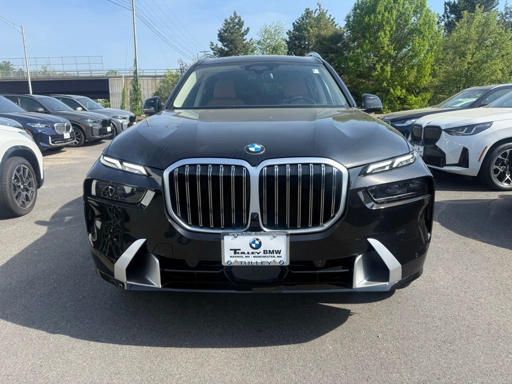New 2027 Black Sapphire Metallic BMW xDrive40i image 2