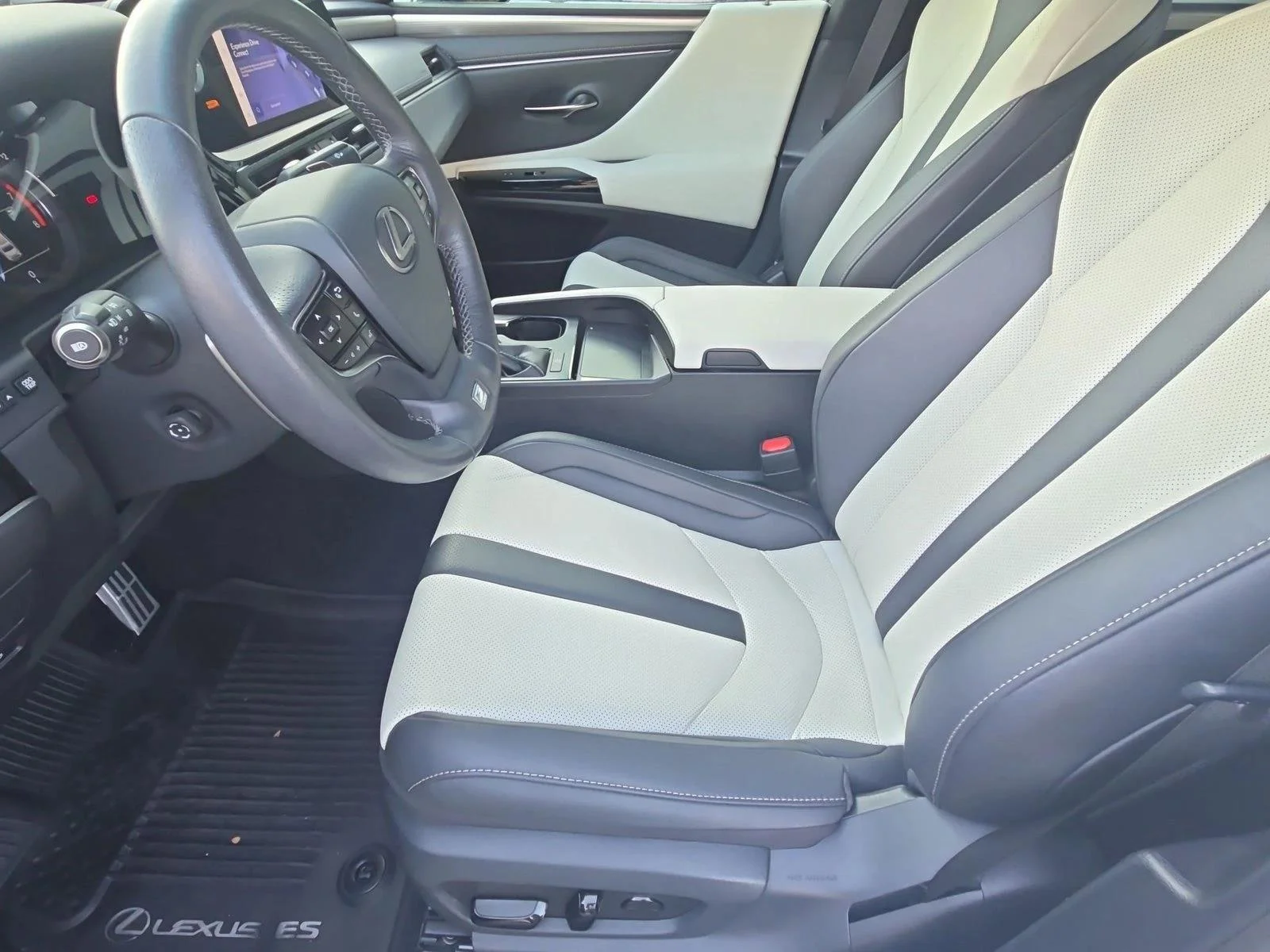 Certified Used 2023 Ultra White Lexus ES 350 F SPORT Handling image 16