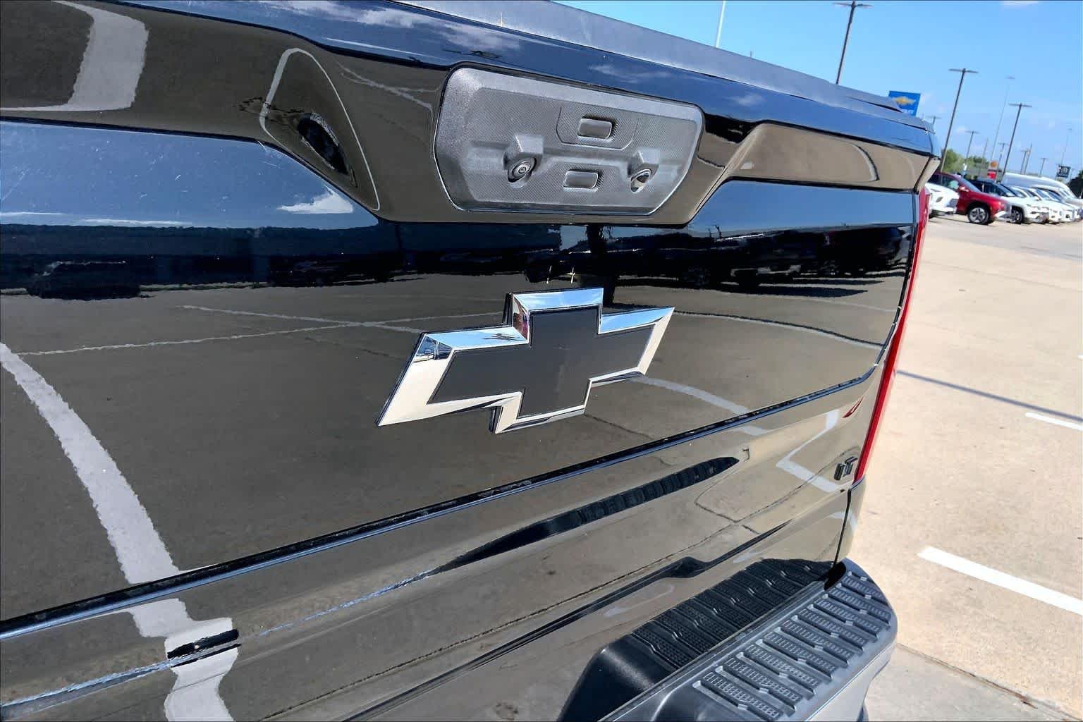 Used 2023 Black Chevrolet LT image 30