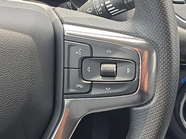Used 2025 Gray Chevrolet LT image 38