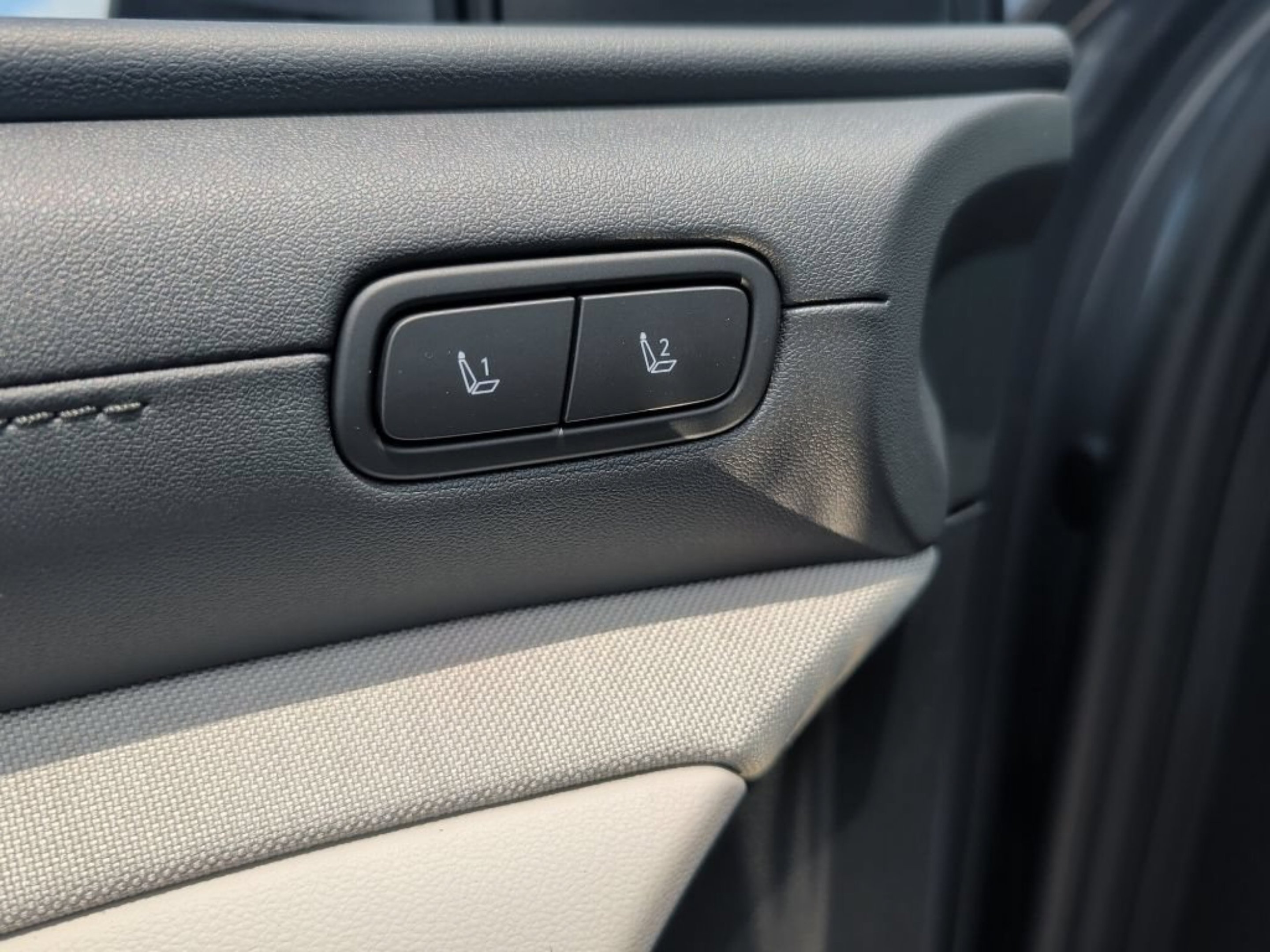 New 2026 Ecotronic Gray Hyundai Limited image 25