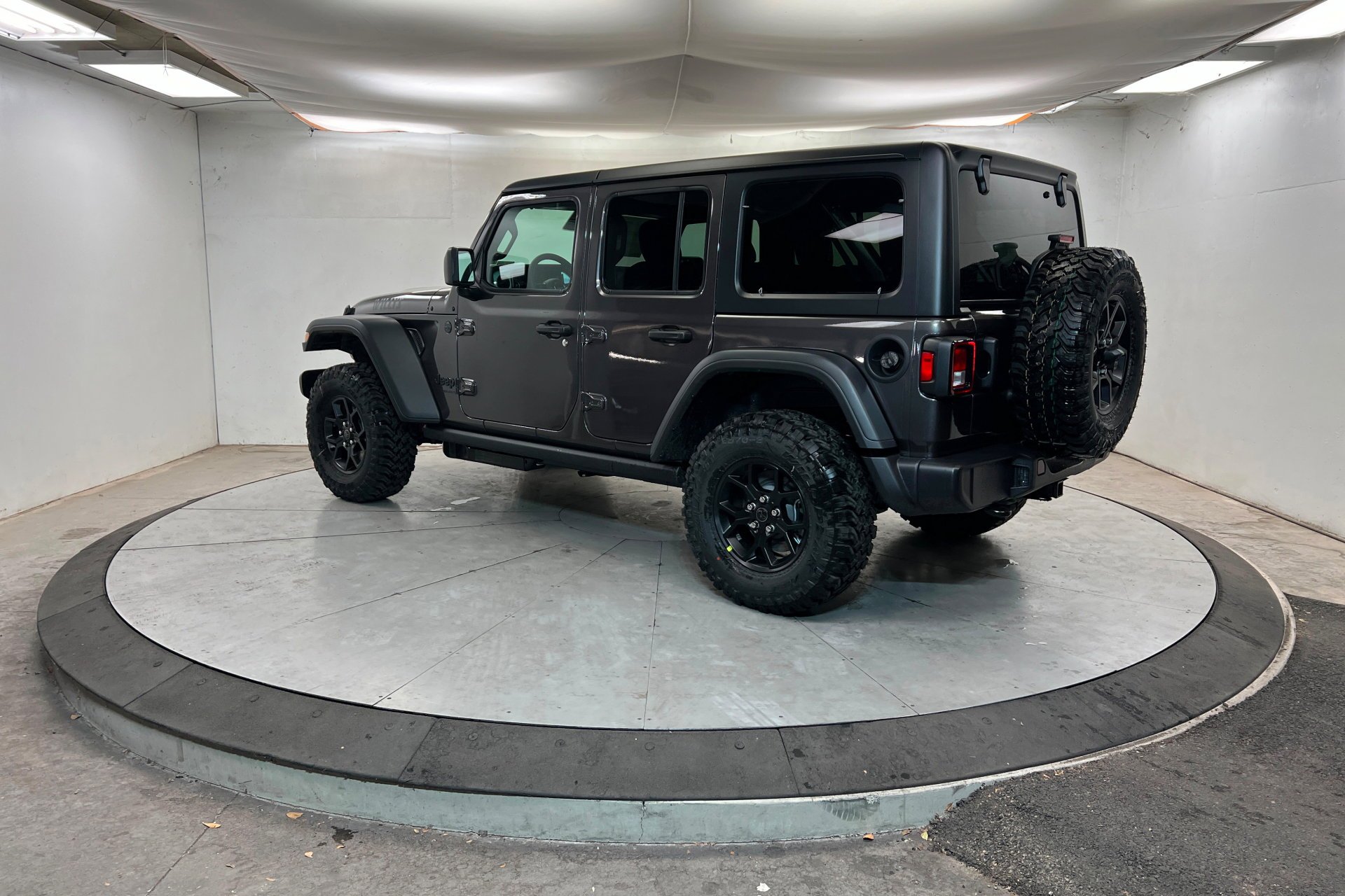 New 2026 Granite Crystal Metallic Clear-Coat Exterior Paint Jeep Willys image 3