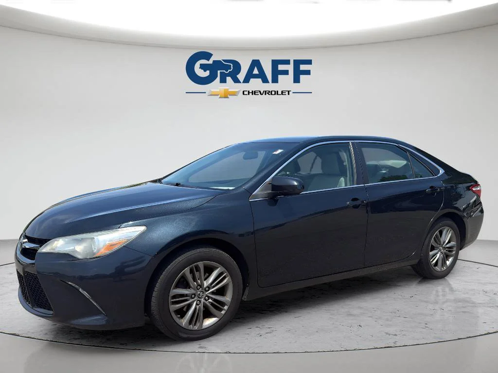 Used 2015 Toyota Camry SE with VIN 4T1BF1FK3FU901284 for sale in Burns Harbor, IN