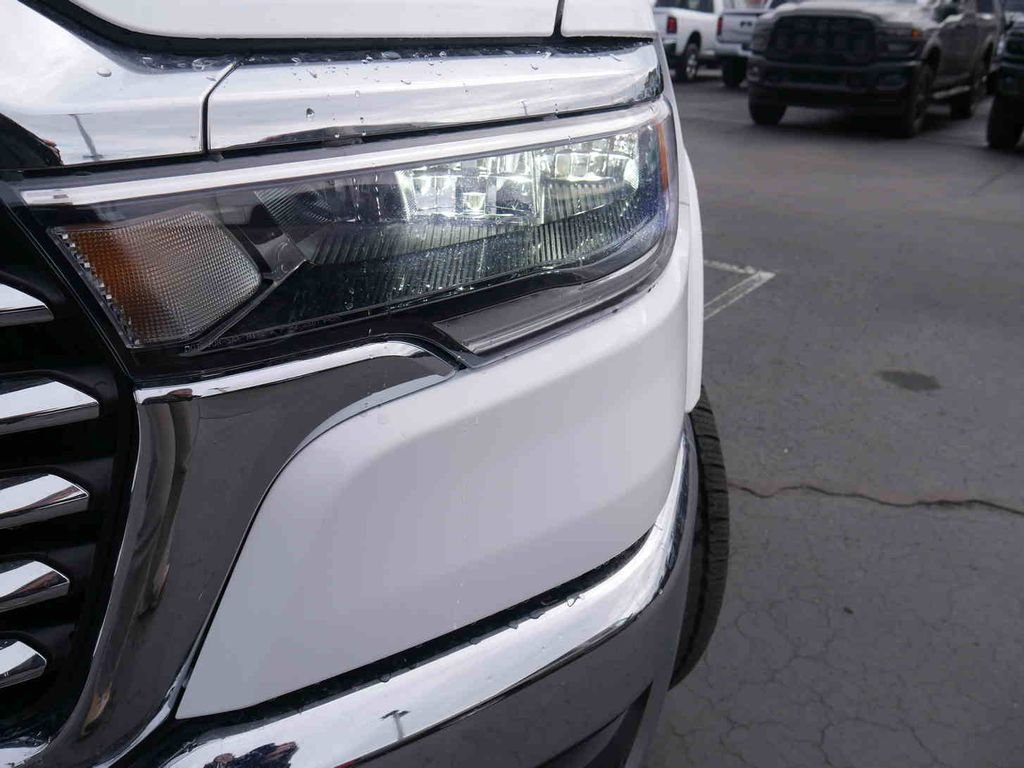 New 2026 Bright White Clear-Coat Exterior Paint RAM LARAMIE image 26