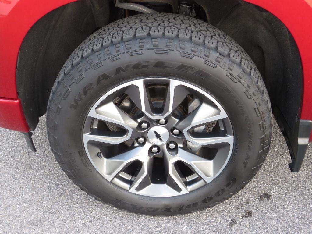 Used 2023 Radiant Red Chevrolet RST image 17