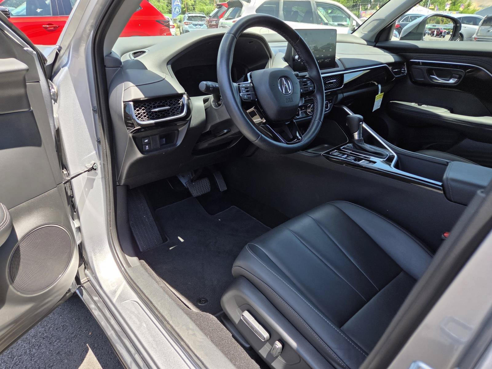 2025 Acura ADX Base - Photo 11