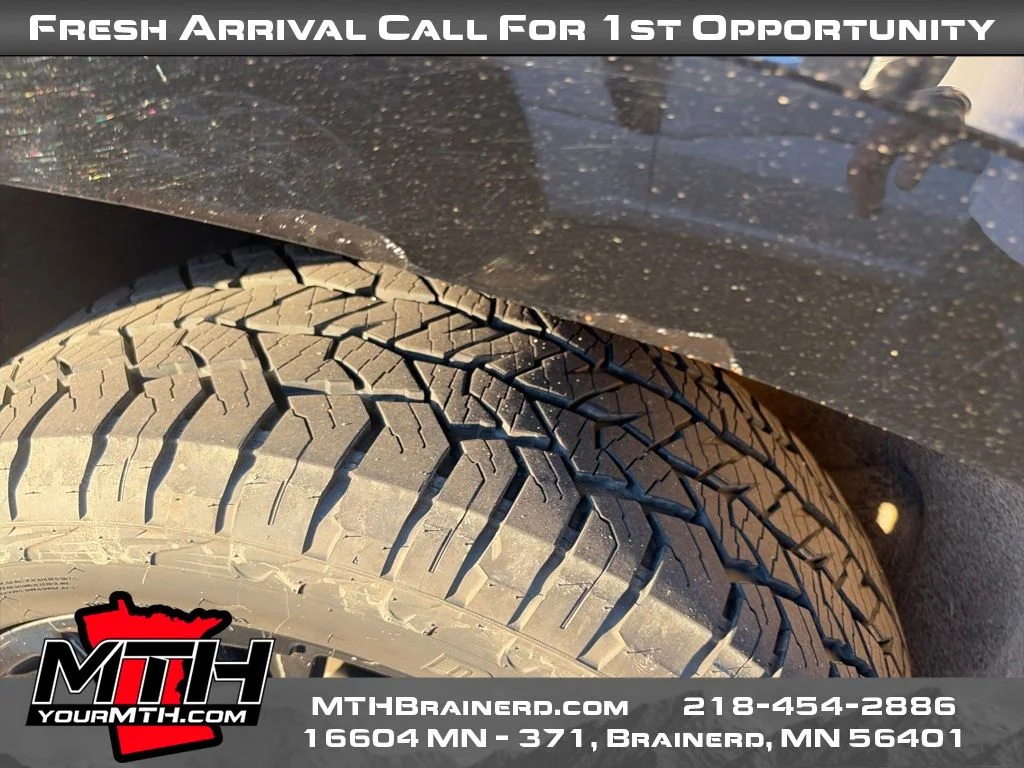 Used 2019 Black Chevrolet High Country image 11