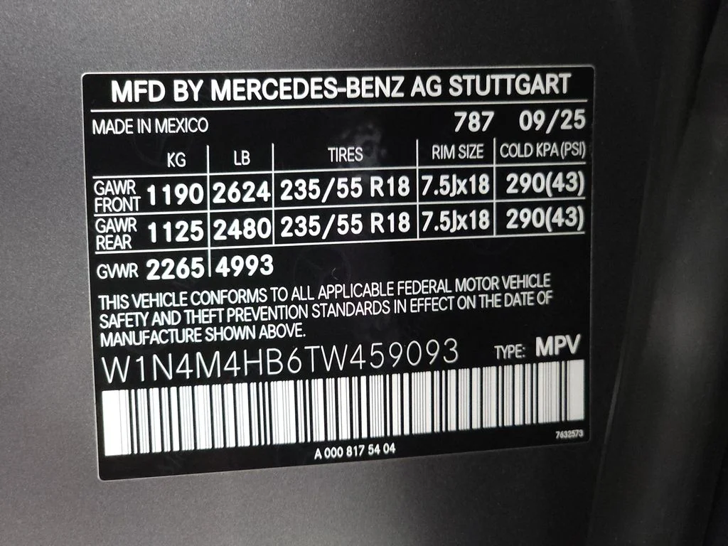 Certified Used 2026 Mountain Grey Metallic Mercedes-Benz GLB 250 image 34