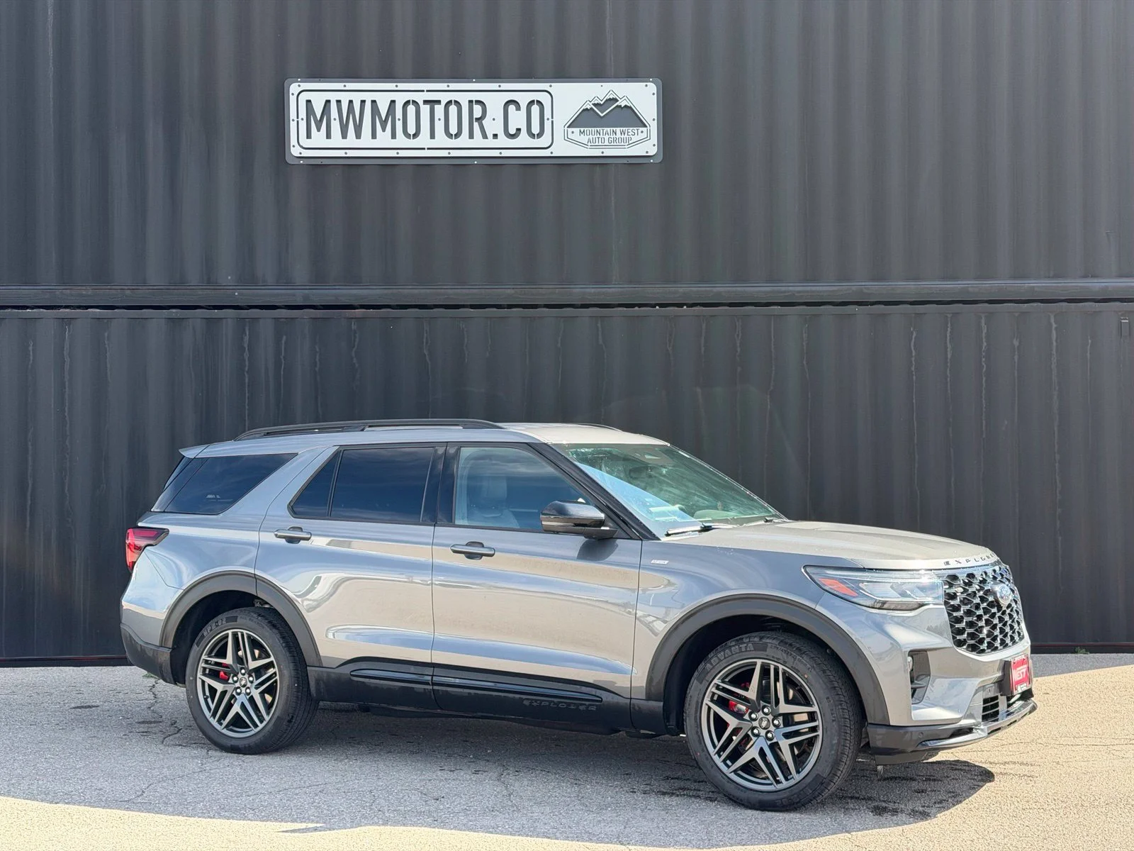 2025 Ford Explorer