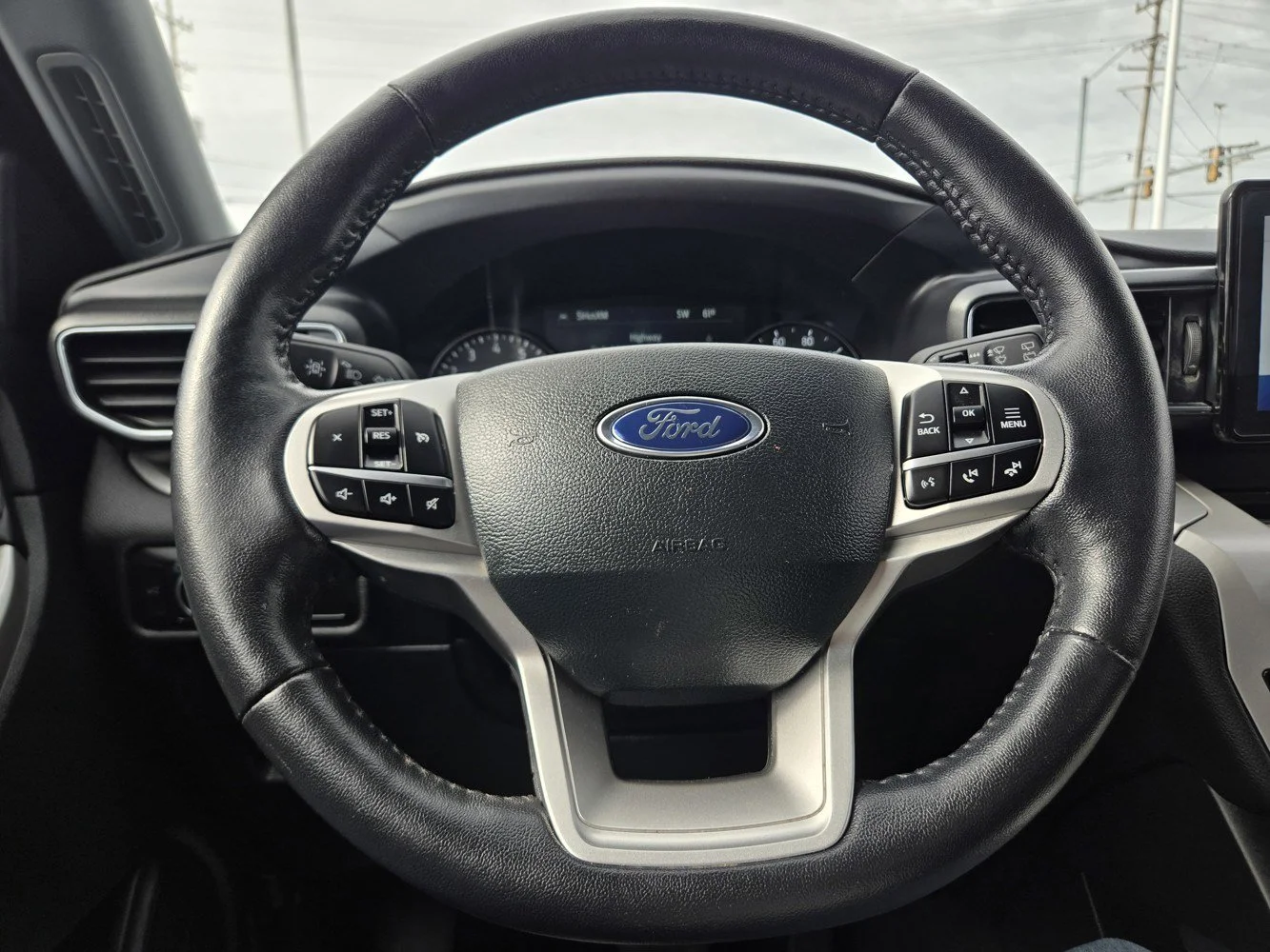 Used 2023  Ford XLT image 17