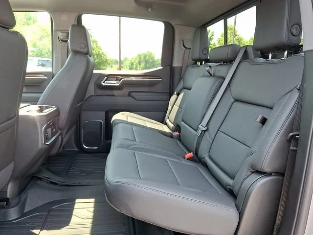 New 2026 Sterling Metallic GMC Elevation image 10