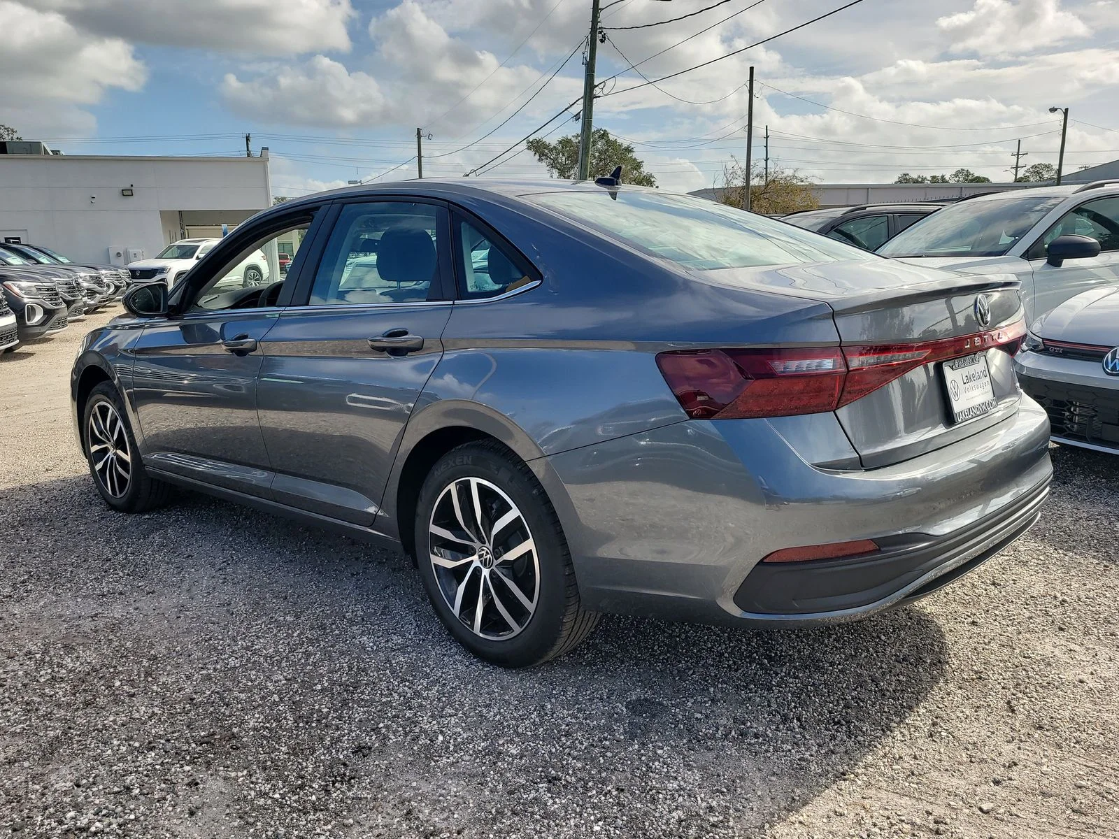 New 2026 Platinum Gray Metallic Volkswagen 1.5T SE image 8
