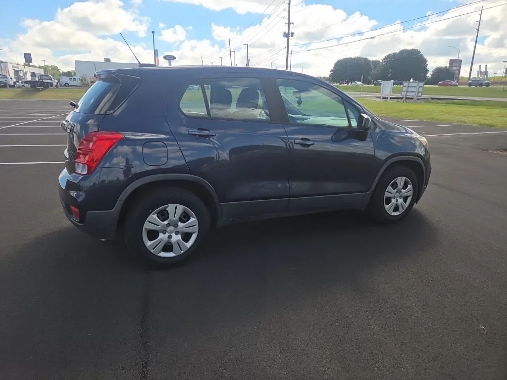Used 2018 Blue Chevrolet LS image 12