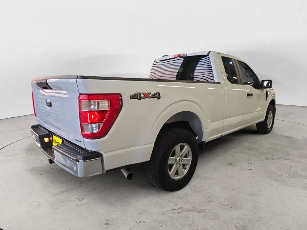 Used 2022 White Ford XL image 5