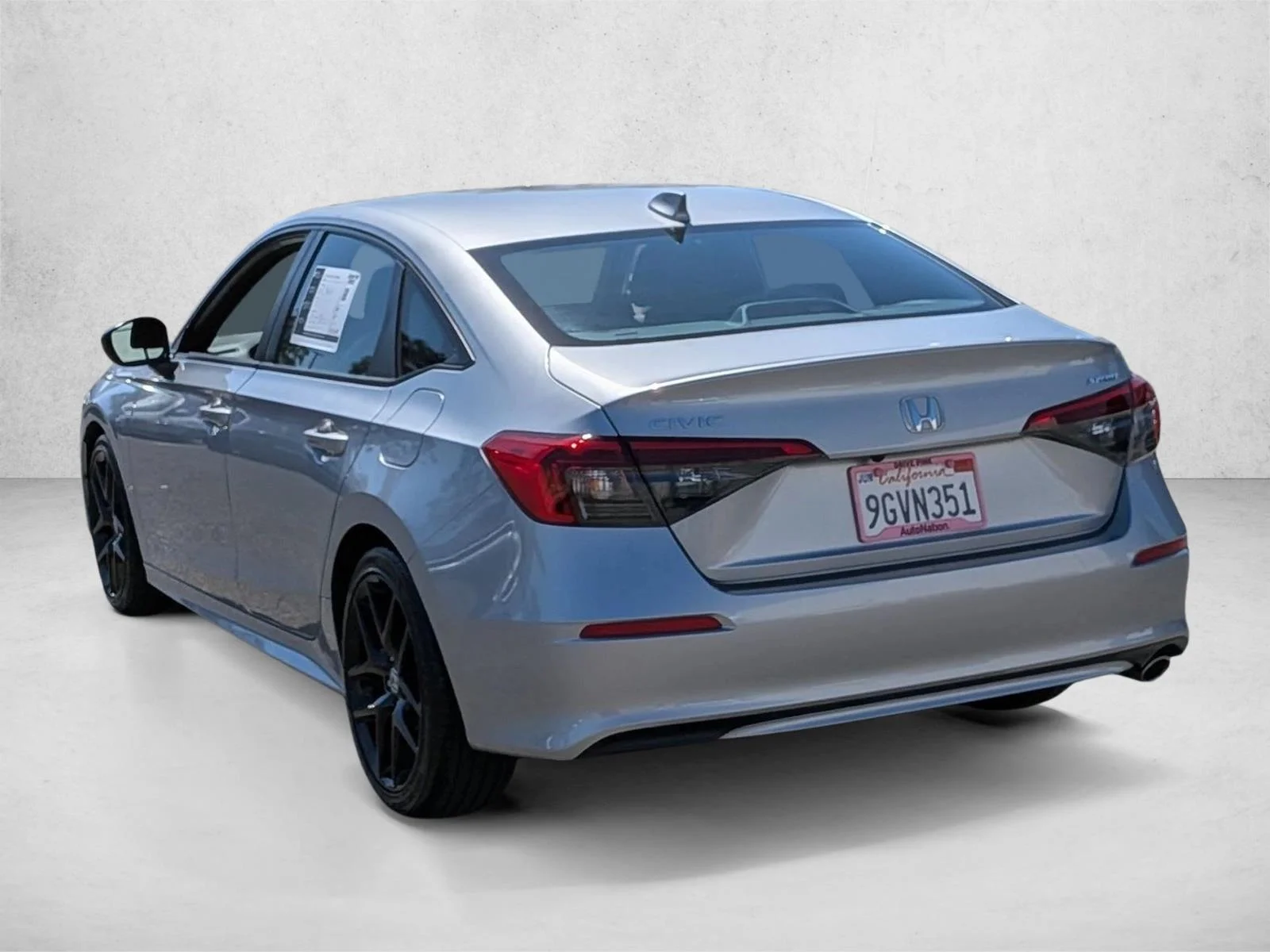 Used 2023 Lunar Silver Metallic Honda Sport image 8