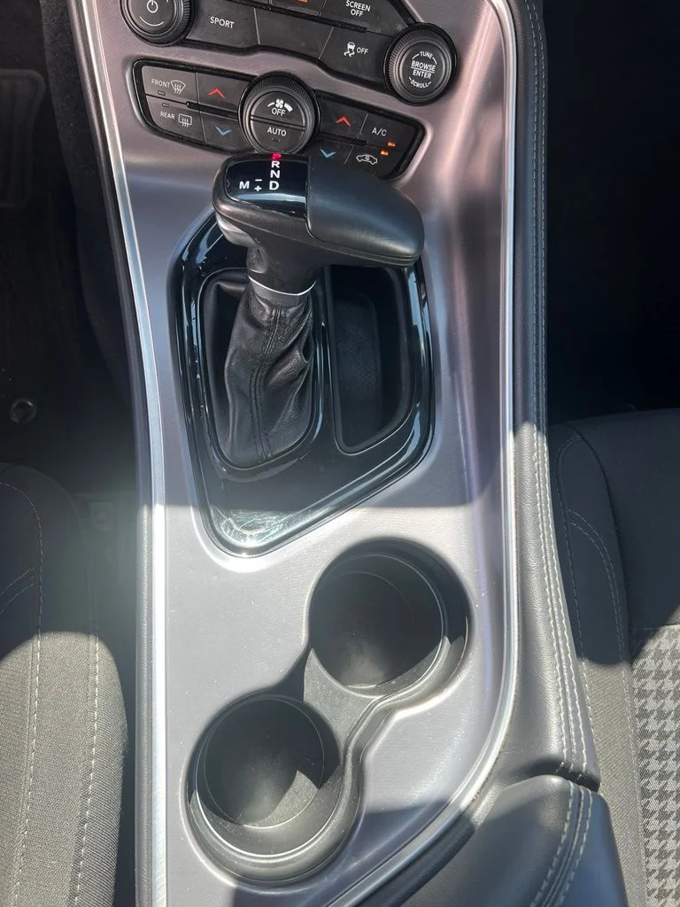 2019 Dodge Challenger SXT - Photo 16