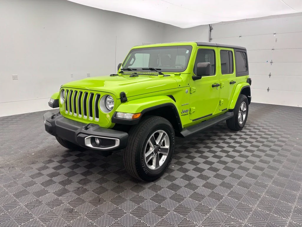 Used 2021 Green Jeep Unlimited Sahara image 2
