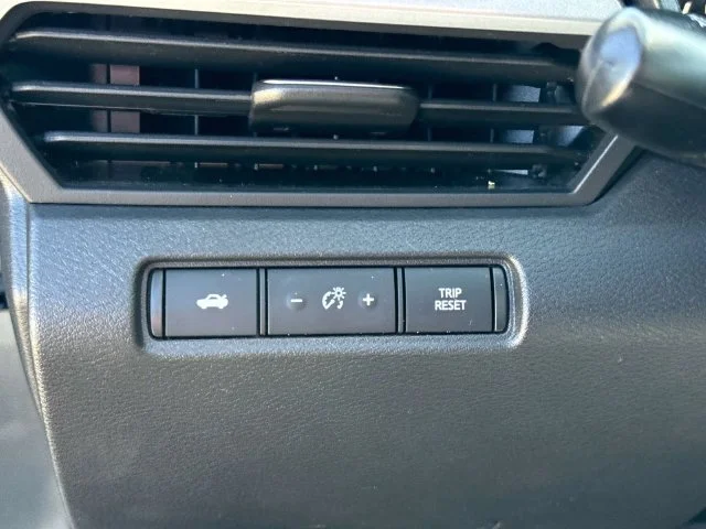 Used 2025 Gray Nissan 2.5 SV image 32