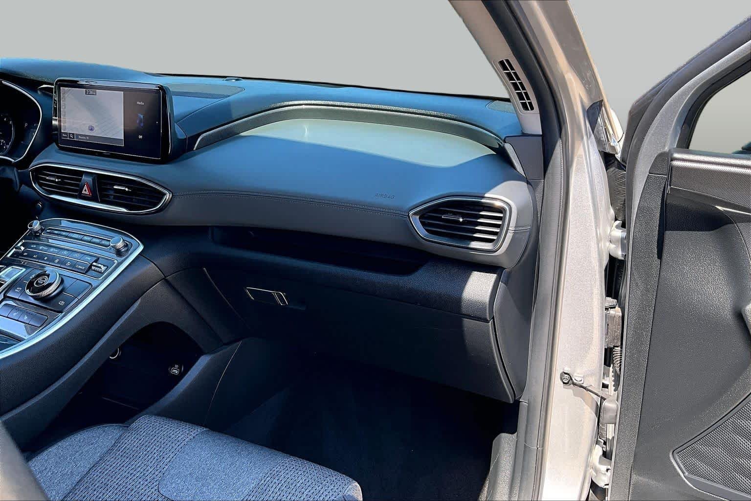 Used 2023 Shimmering Silver Hyundai SEL image 19