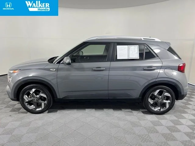 Used 2022 Galactic Gray Hyundai SEL image 4