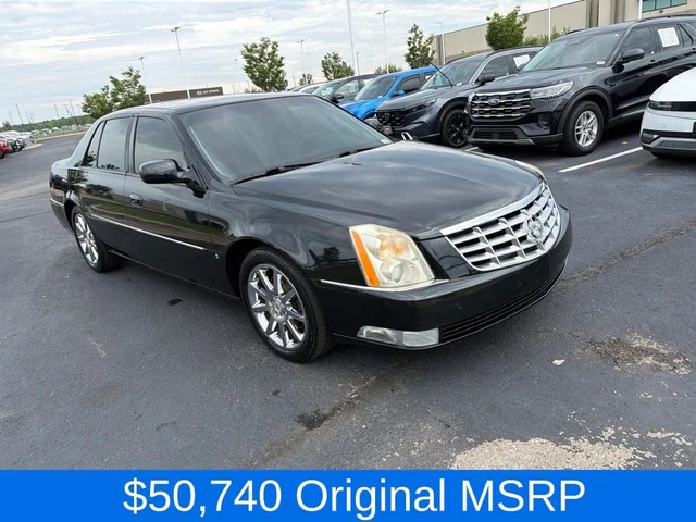 2008 Cadillac DTS Base