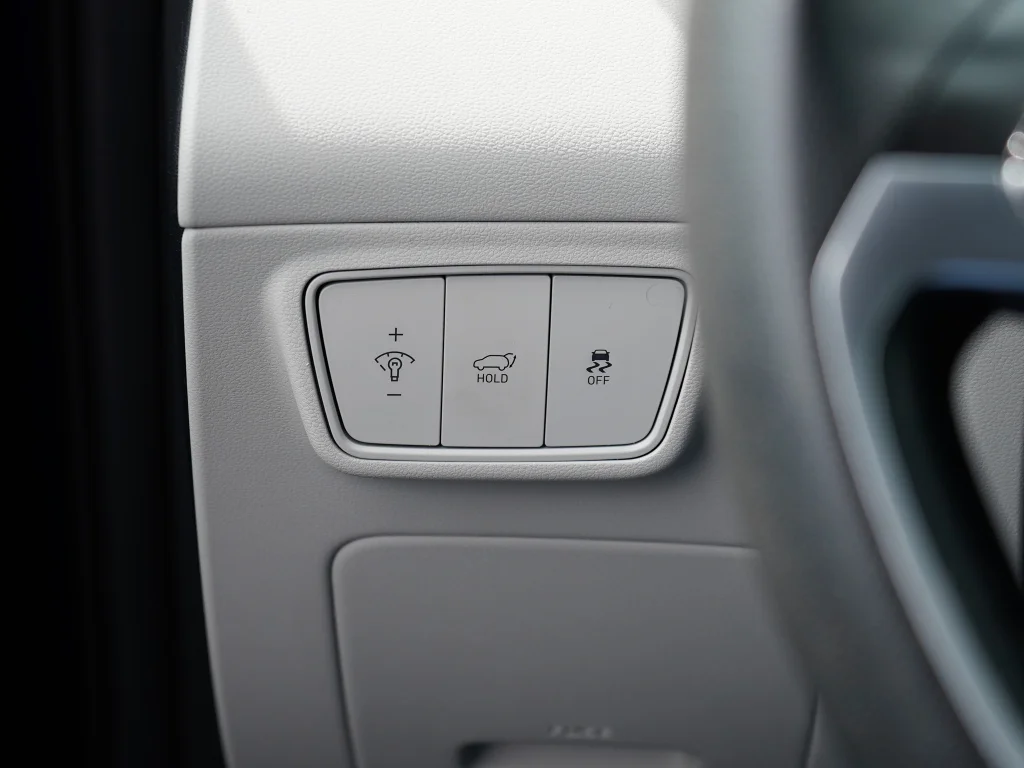 Used 2024 Vapor Blue Metallic Hyundai SEL image 15