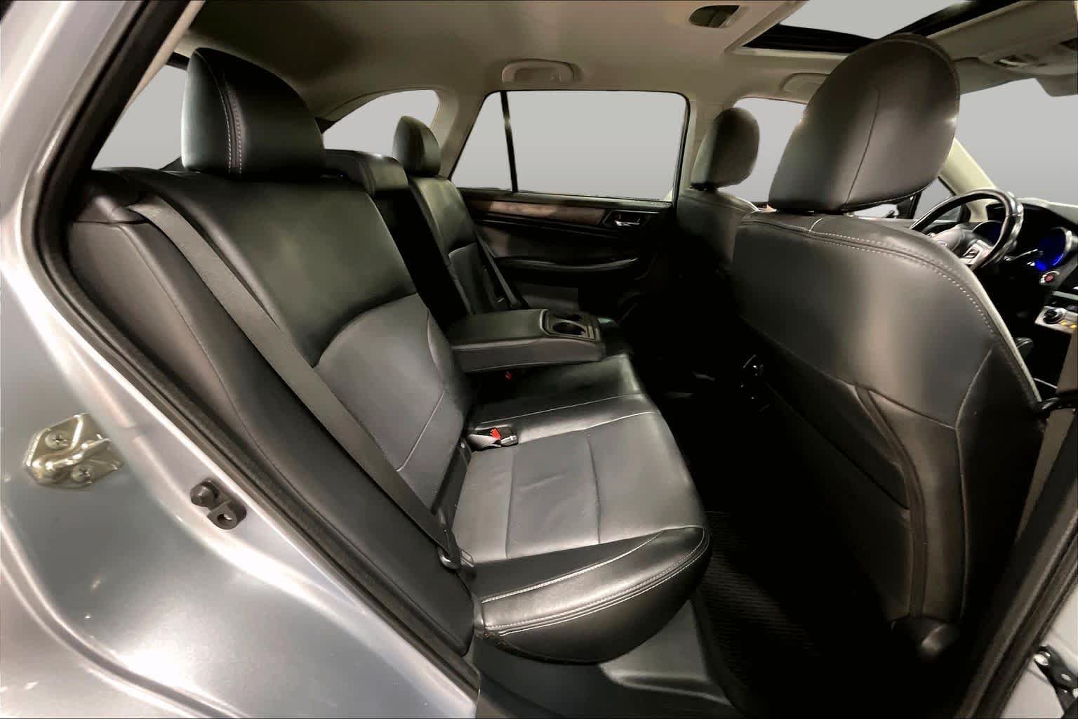 Used 2016 Ice Silver Metallic Subaru 3.6R Limited image 20