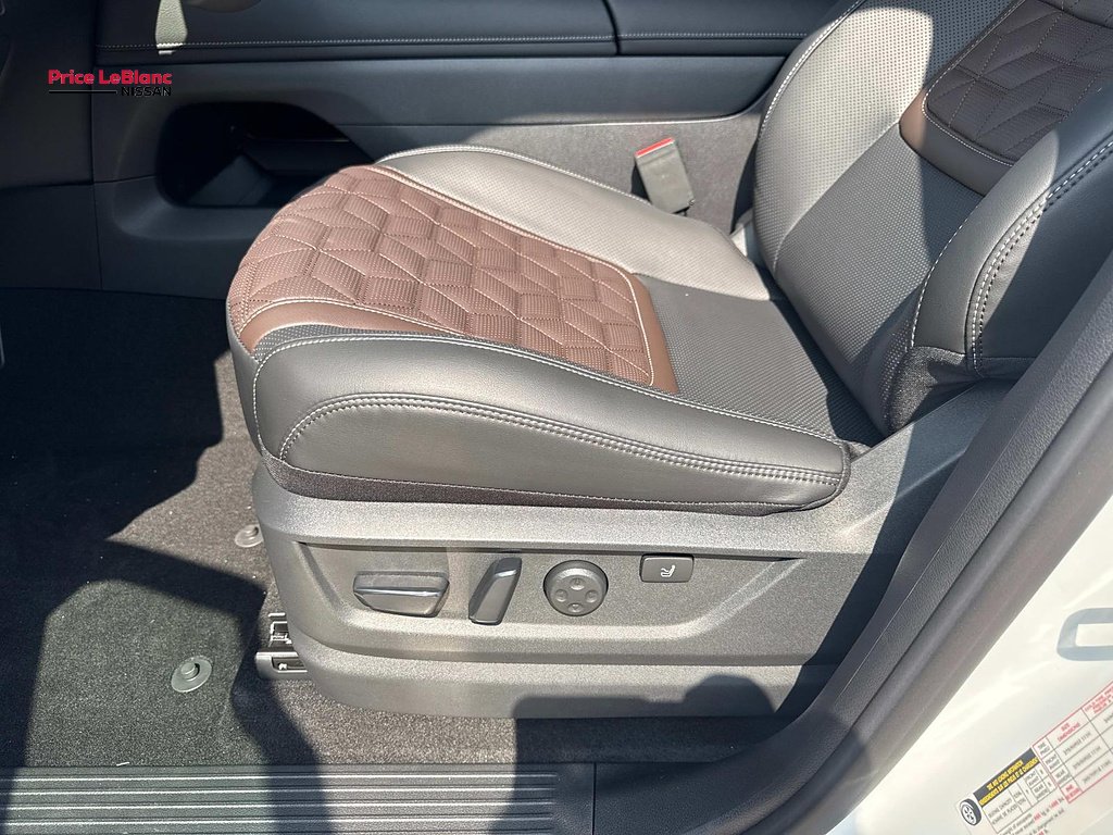 New 2026 Everest White TriCoat Nissan Platinum Reserve image 11