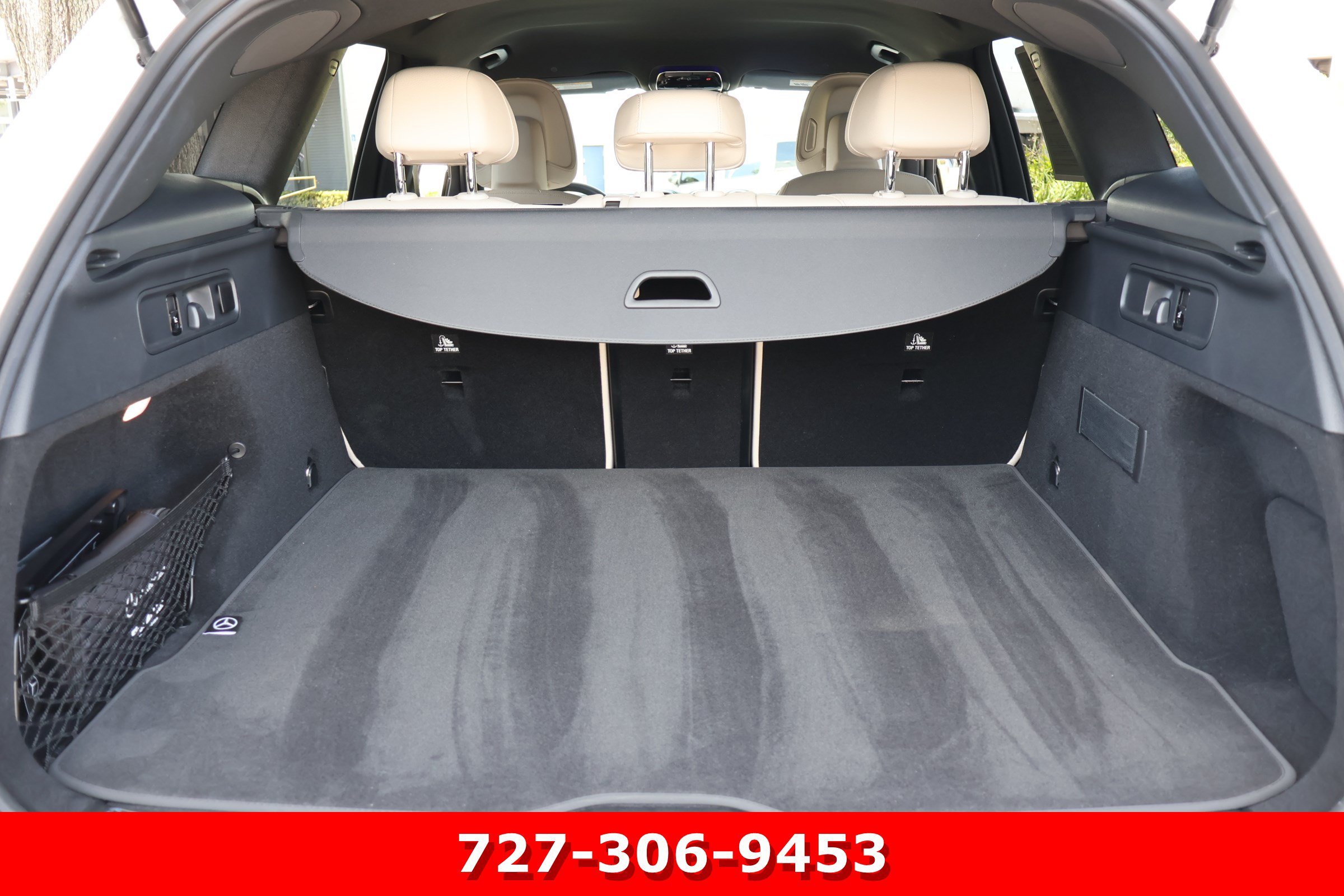 Certified Used 2025 Polar White Mercedes-Benz GLC 300 image 20