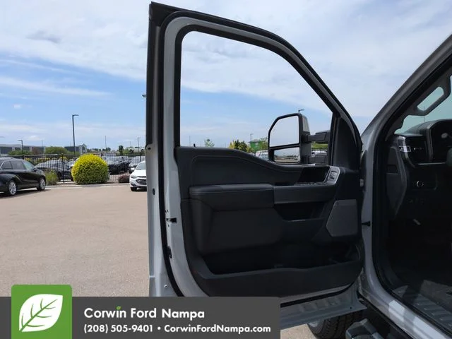 New 2026 Avalanche Ford Lariat image 10