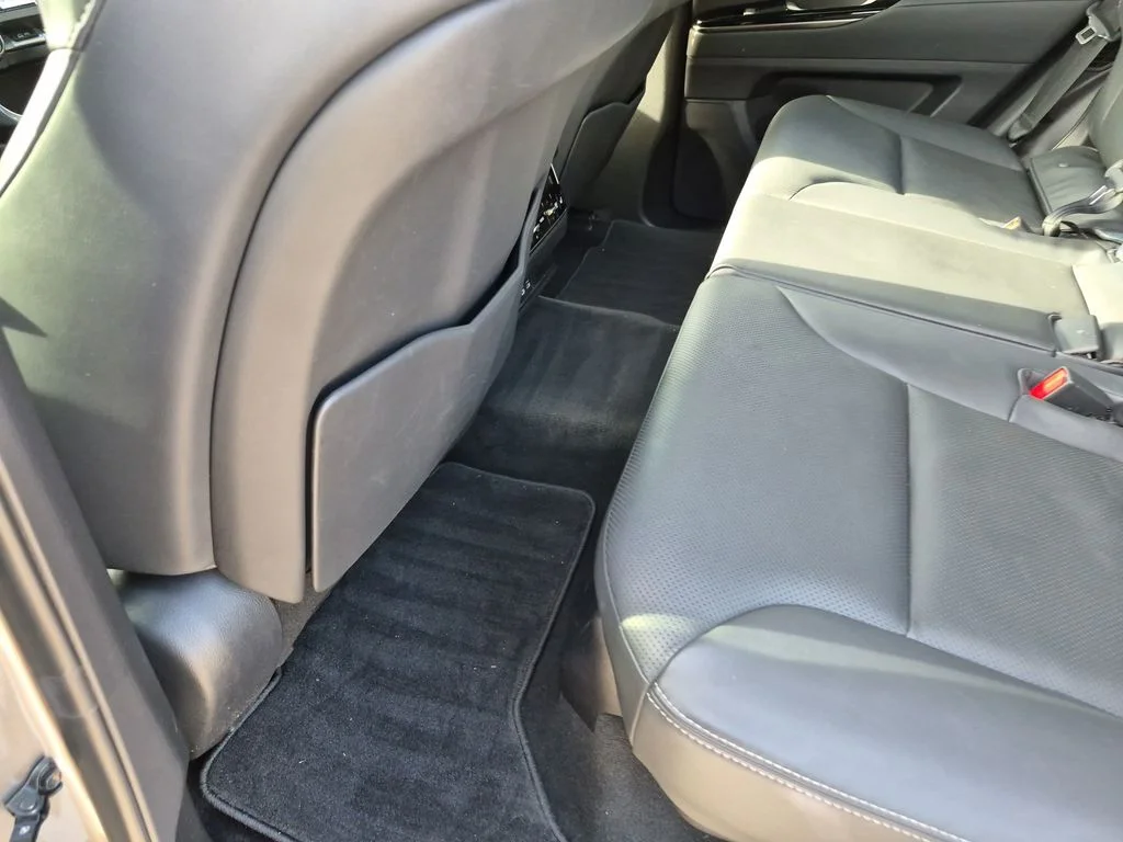 Used 2022 Silver Lexus 600 Premium image 37