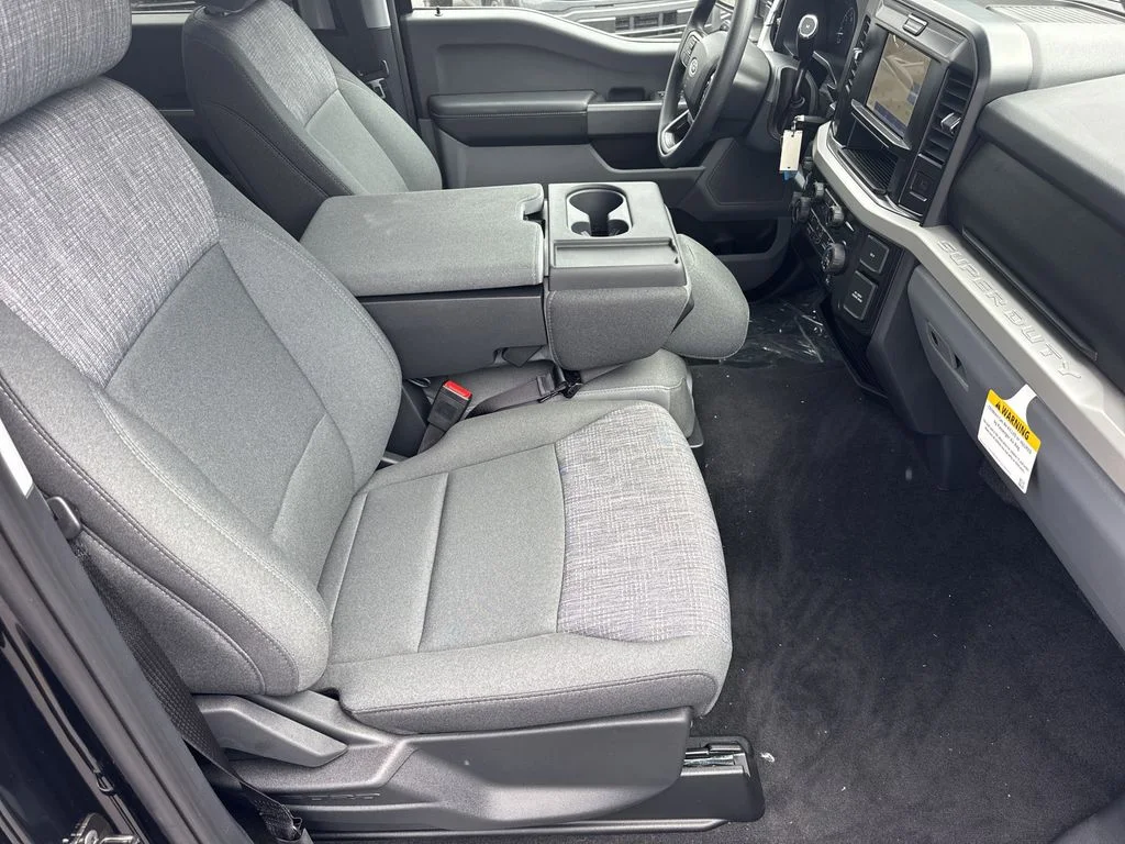 New 2026 Black Ford XLT image 13