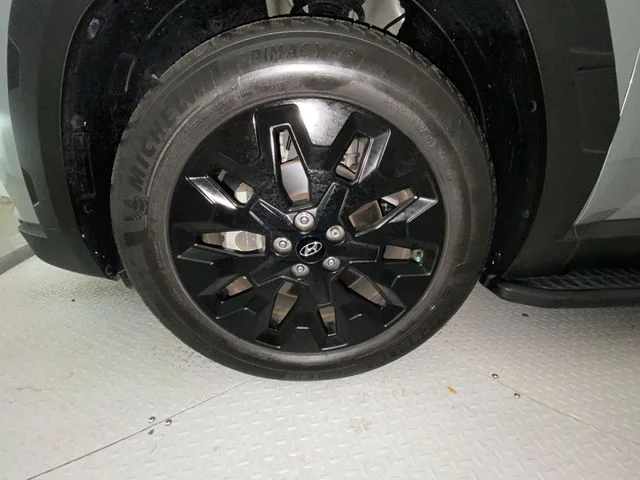 Used 2024 Silver Hyundai XRT image 10