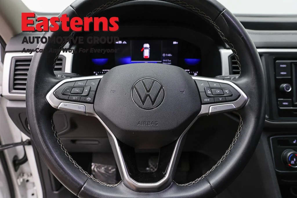 Used 2022 White Volkswagen 2.0T SE image 10