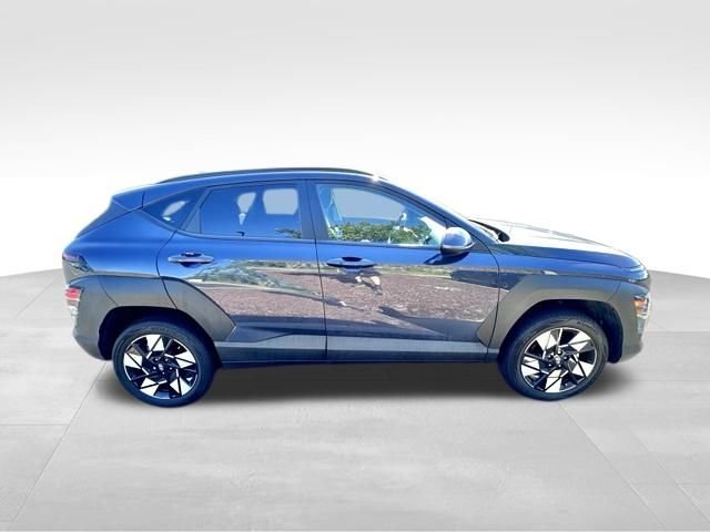 Used 2024 Blue Hyundai SEL image 9