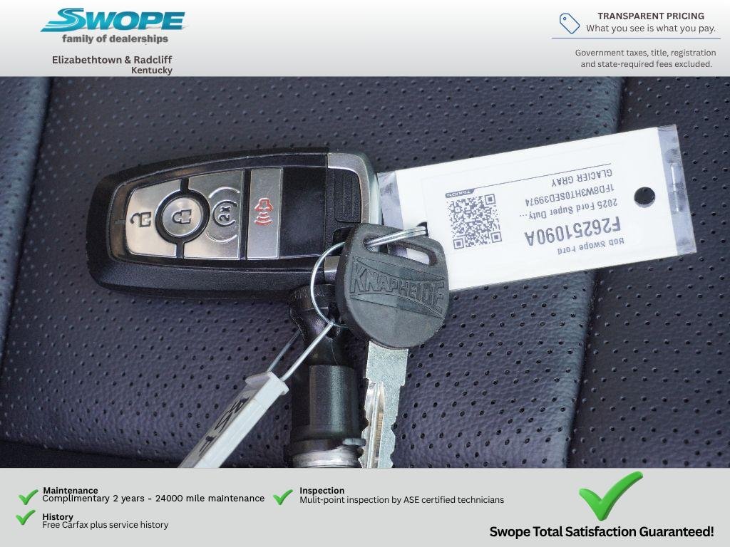 Used 2025 Glacier Gray Metallic TriCoat Ford LARIAT image 35